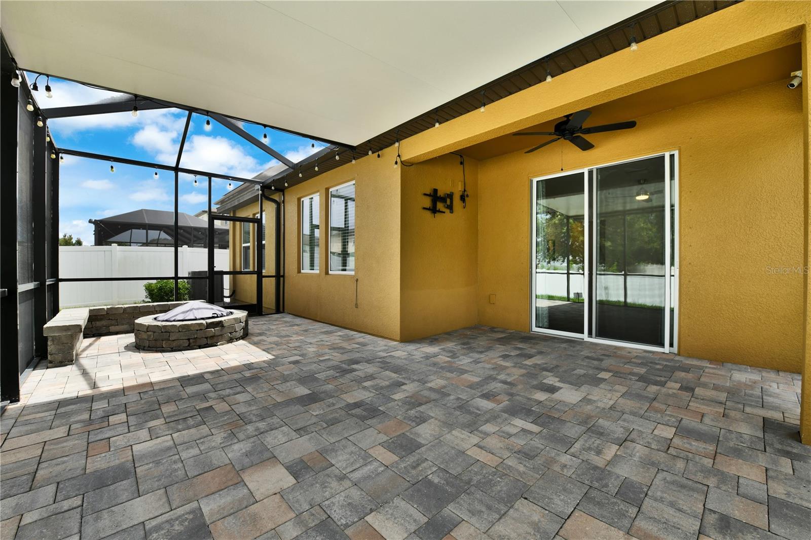 Image 24 of 38 For 11613 Sweet Tangerine Lane