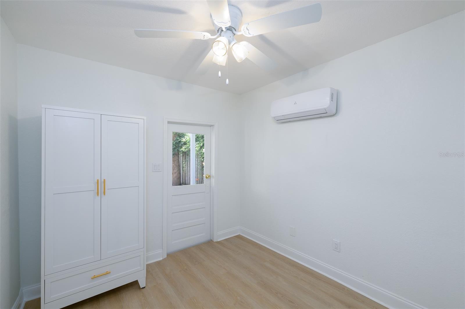 Image 11 of 14 For 618 7th Avenue North  A