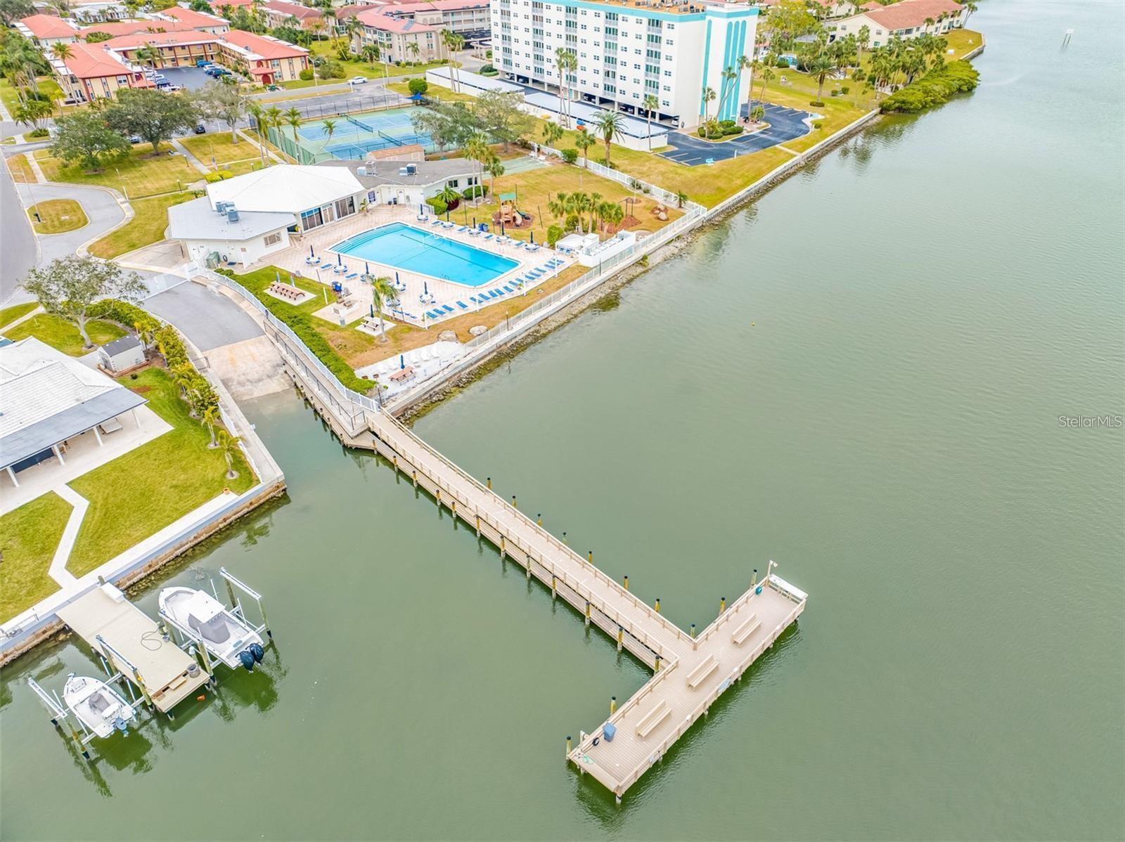 Listing photo id 50 for 14060 102nd Avenue