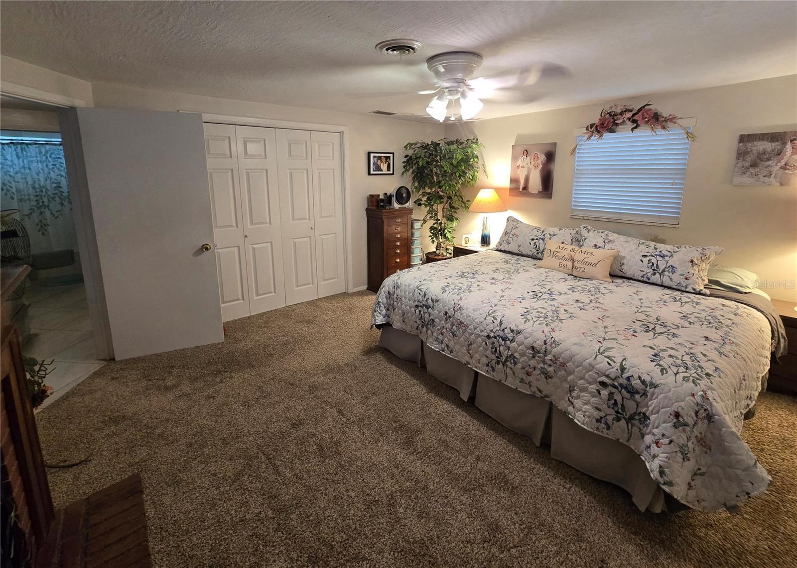 Listing photo id 9 for 7427 Banner Street