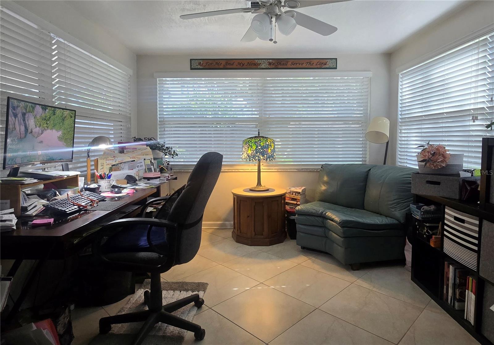 Listing photo id 18 for 7427 Banner Street