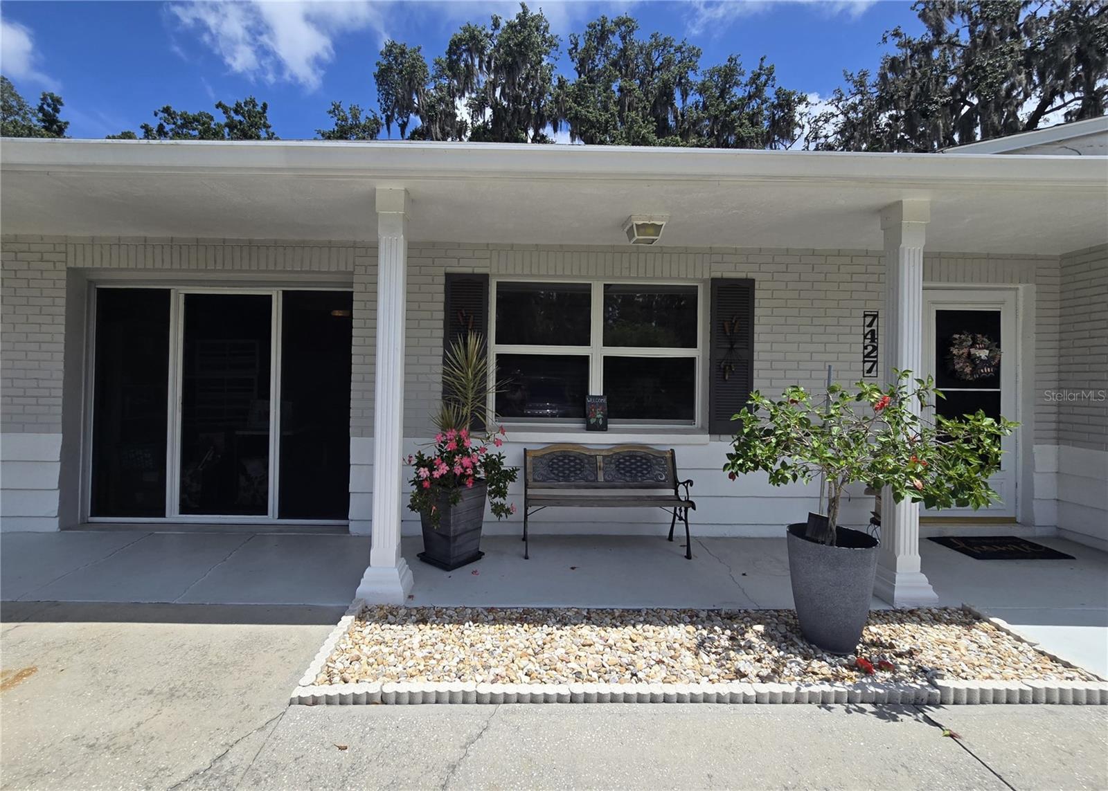 Listing photo id 31 for 7427 Banner Street