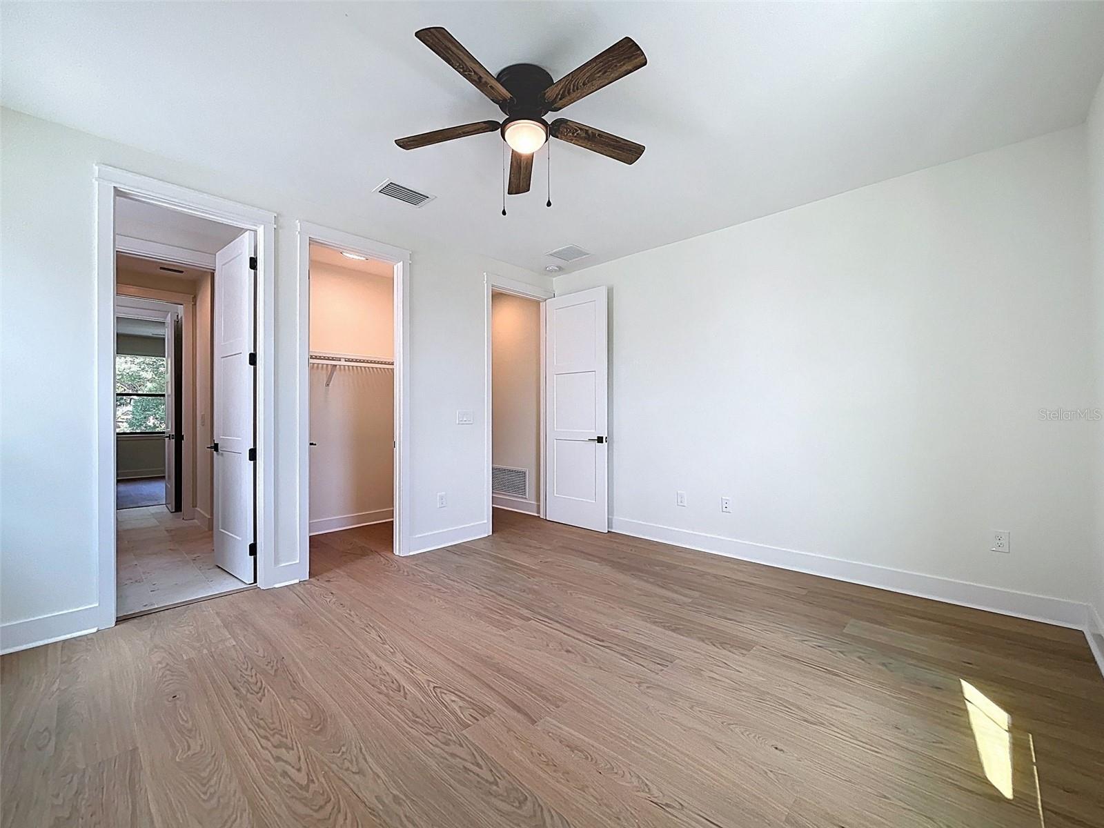 Image 76 of 96 For 1015 Charter Street