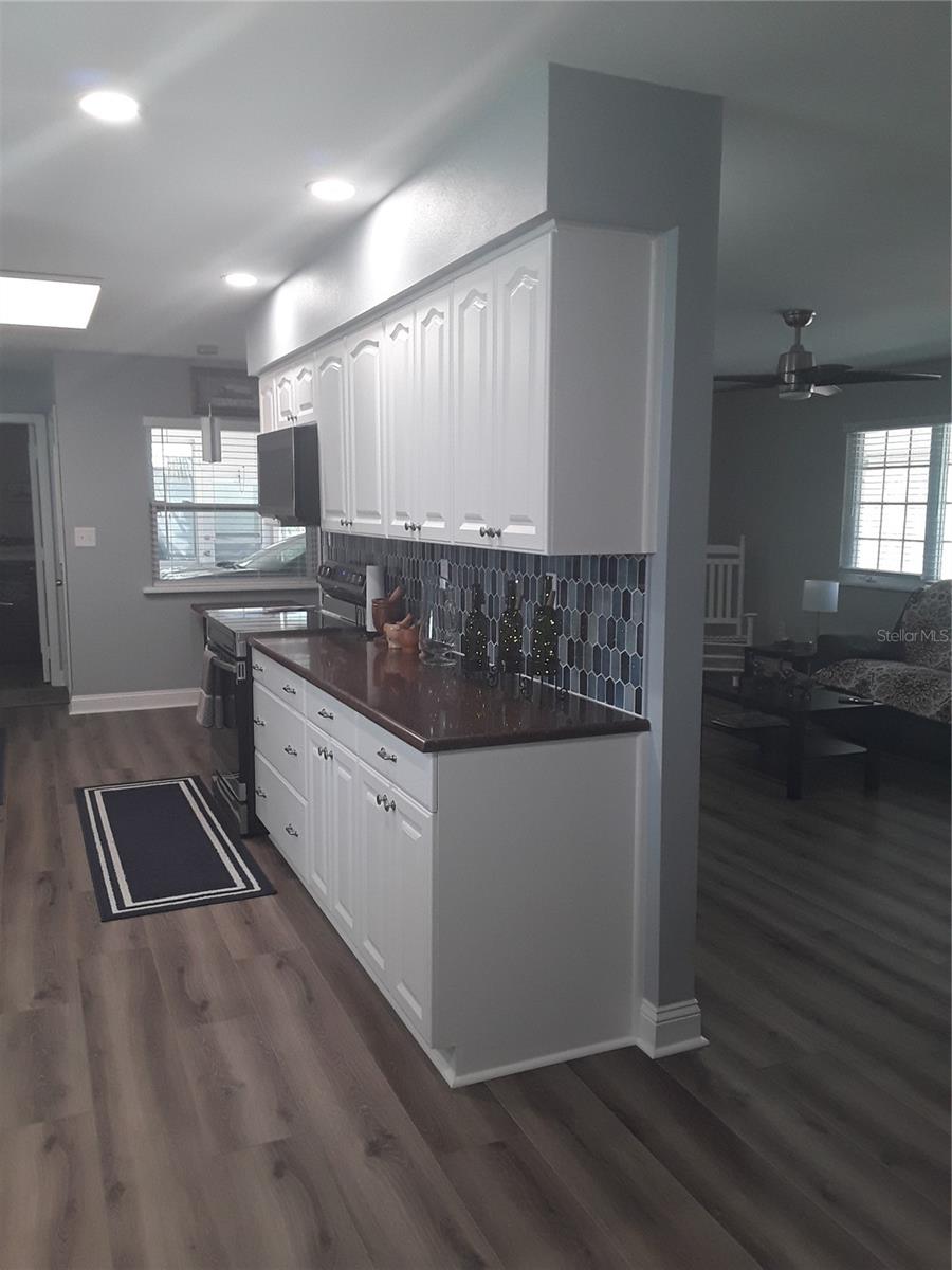Image 32 of 49 For 702 Cypress Place