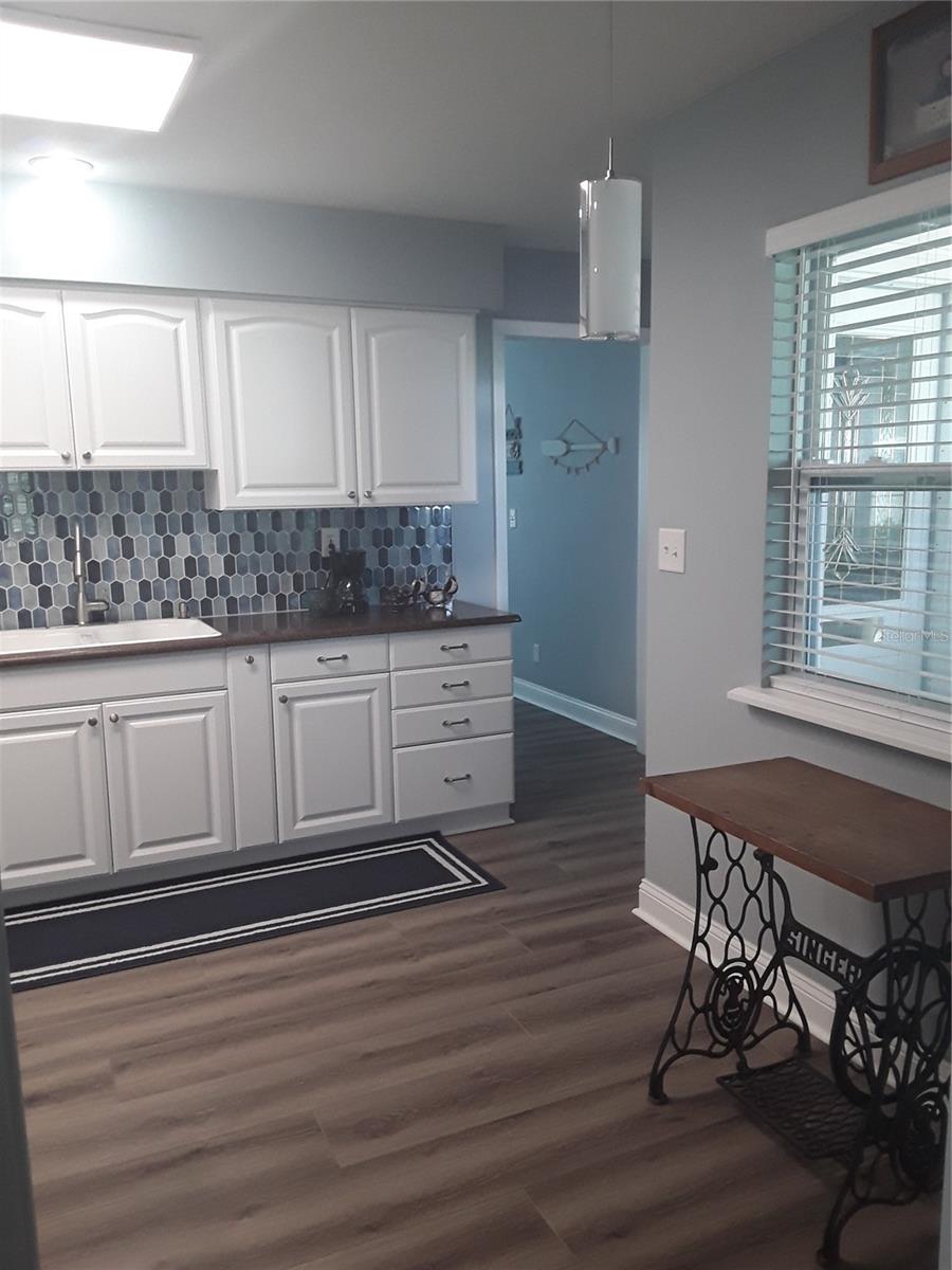Image 33 of 49 For 702 Cypress Place