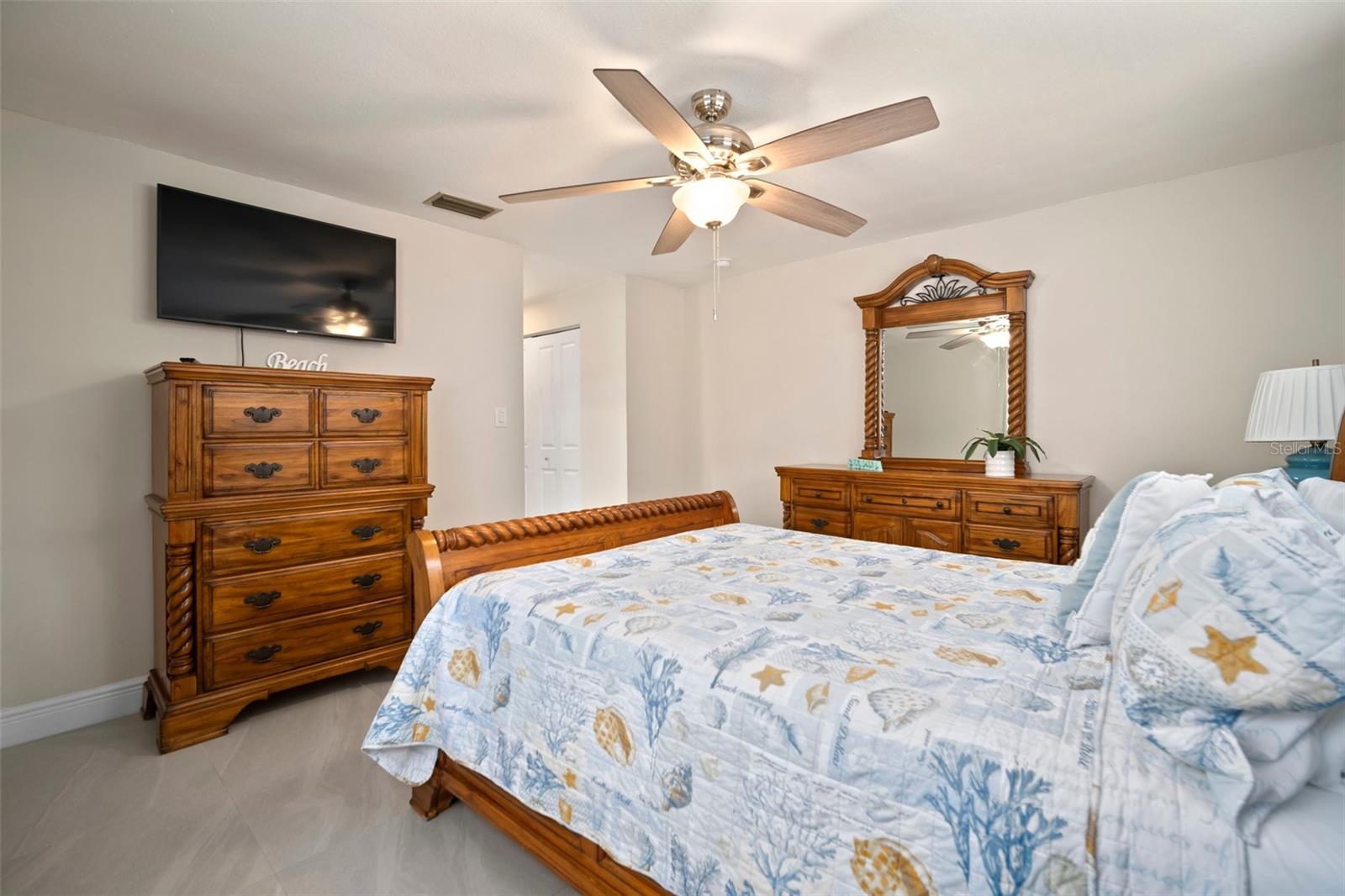 Image 16 of 38 For 1712 Azalea Court B