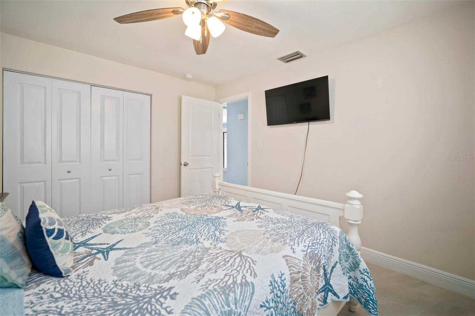 Image 21 of 38 For 1712 Azalea Court B