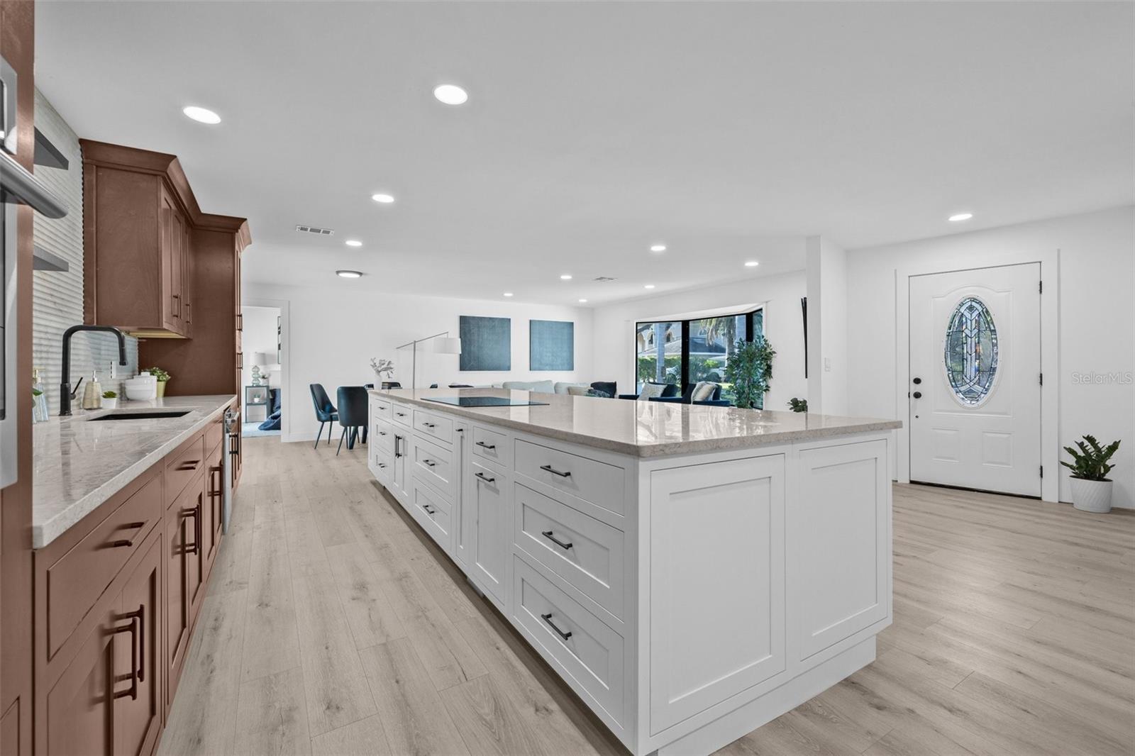 Image 16 of 42 For 4495 Clearwater Harbor Drive S