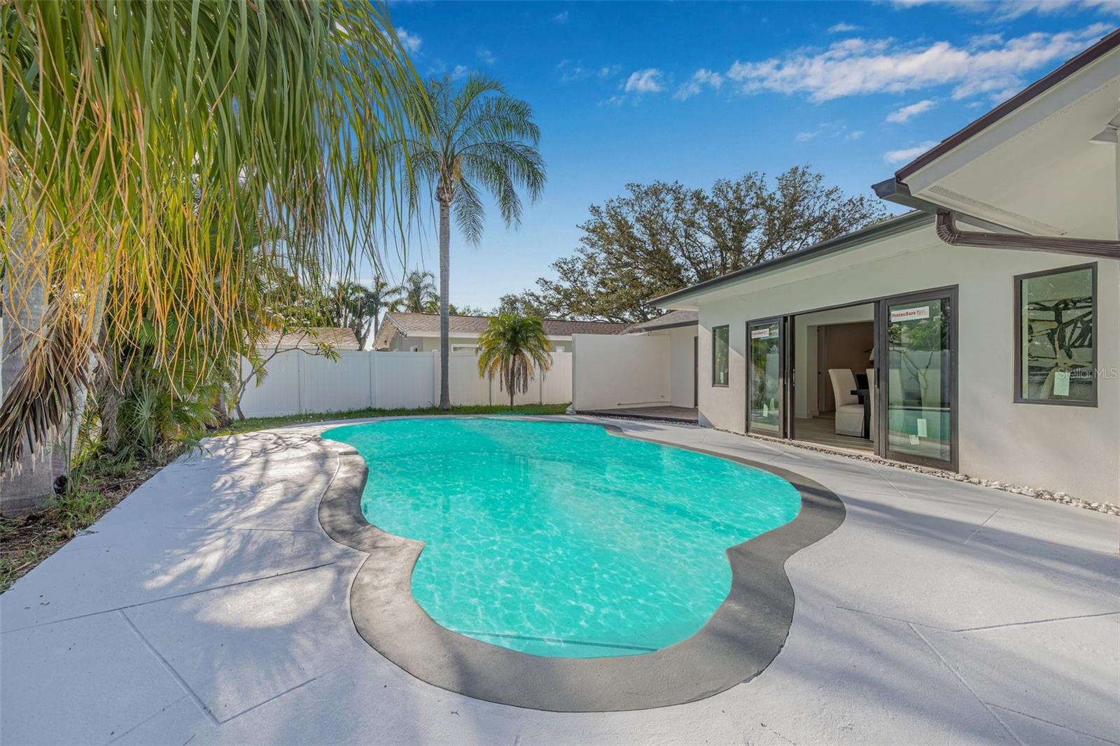 Image 38 of 42 For 4495 Clearwater Harbor Drive S