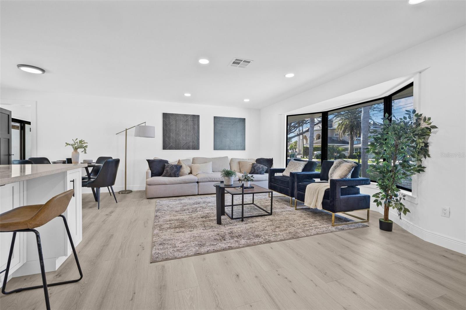 Image 8 of 42 For 4495 Clearwater Harbor Drive S