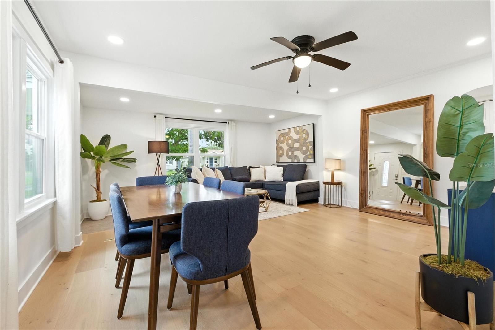 Image 10 of 38 For 706 39th Avenue Ne