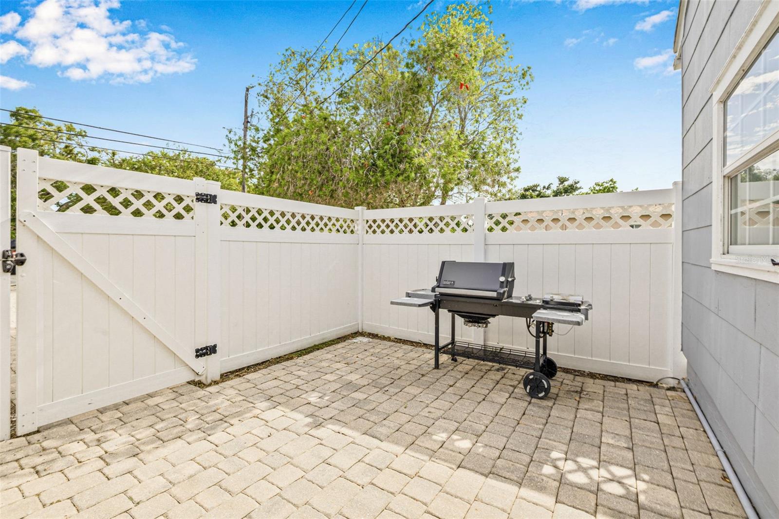 Image 34 of 38 For 706 39th Avenue Ne