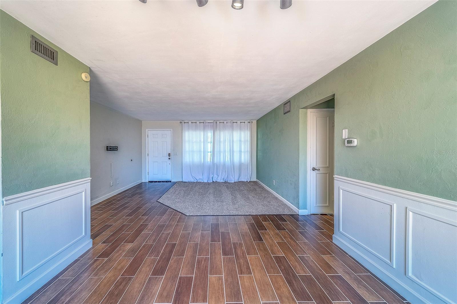 Image 10 of 62 For 2123 Indigo Drive