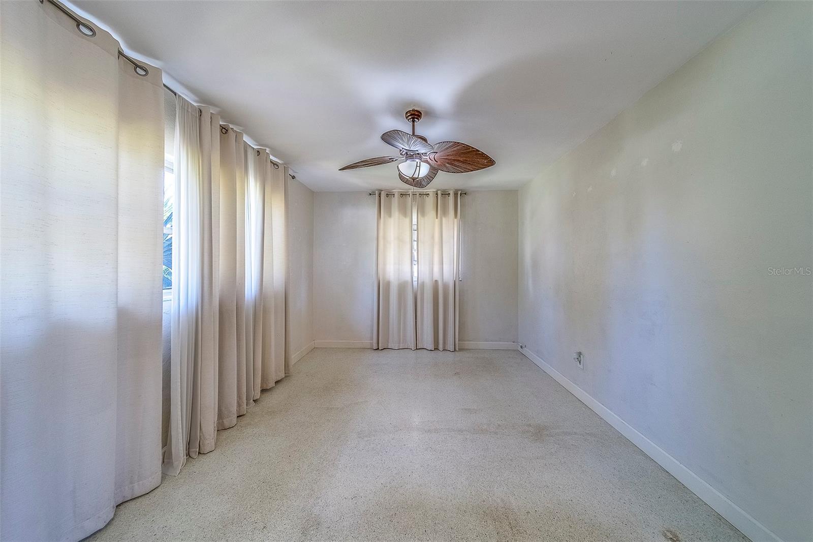 Image 22 of 62 For 2123 Indigo Drive