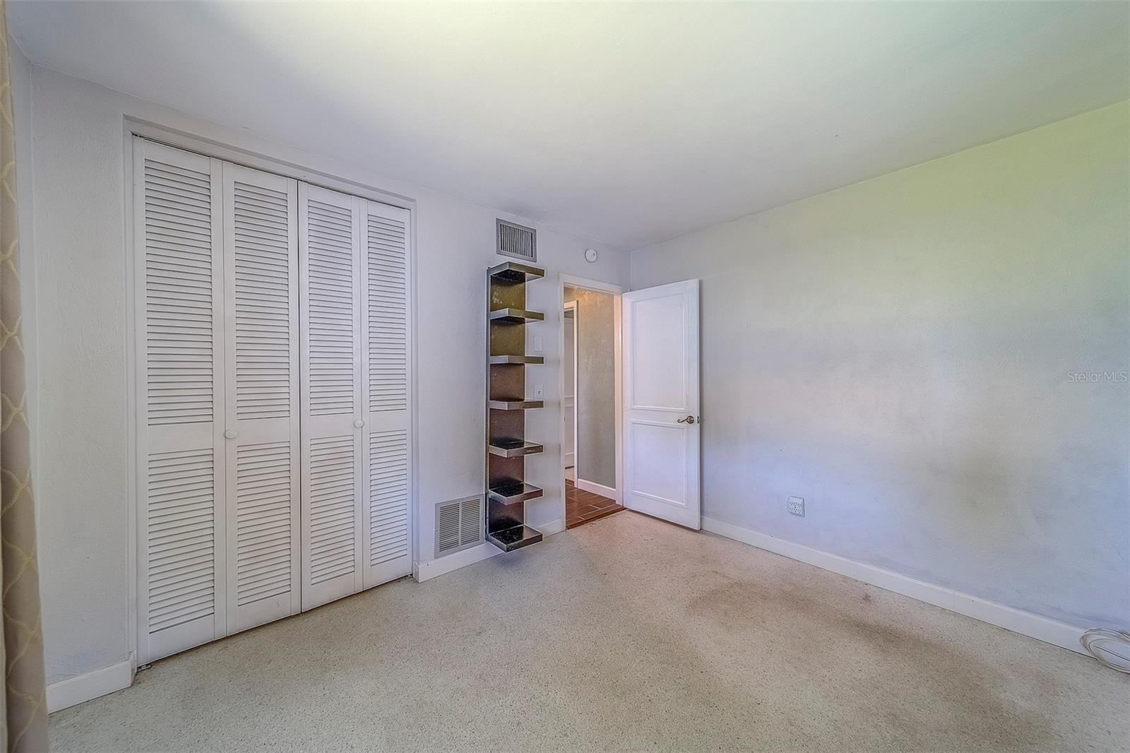 Image 28 of 62 For 2123 Indigo Drive