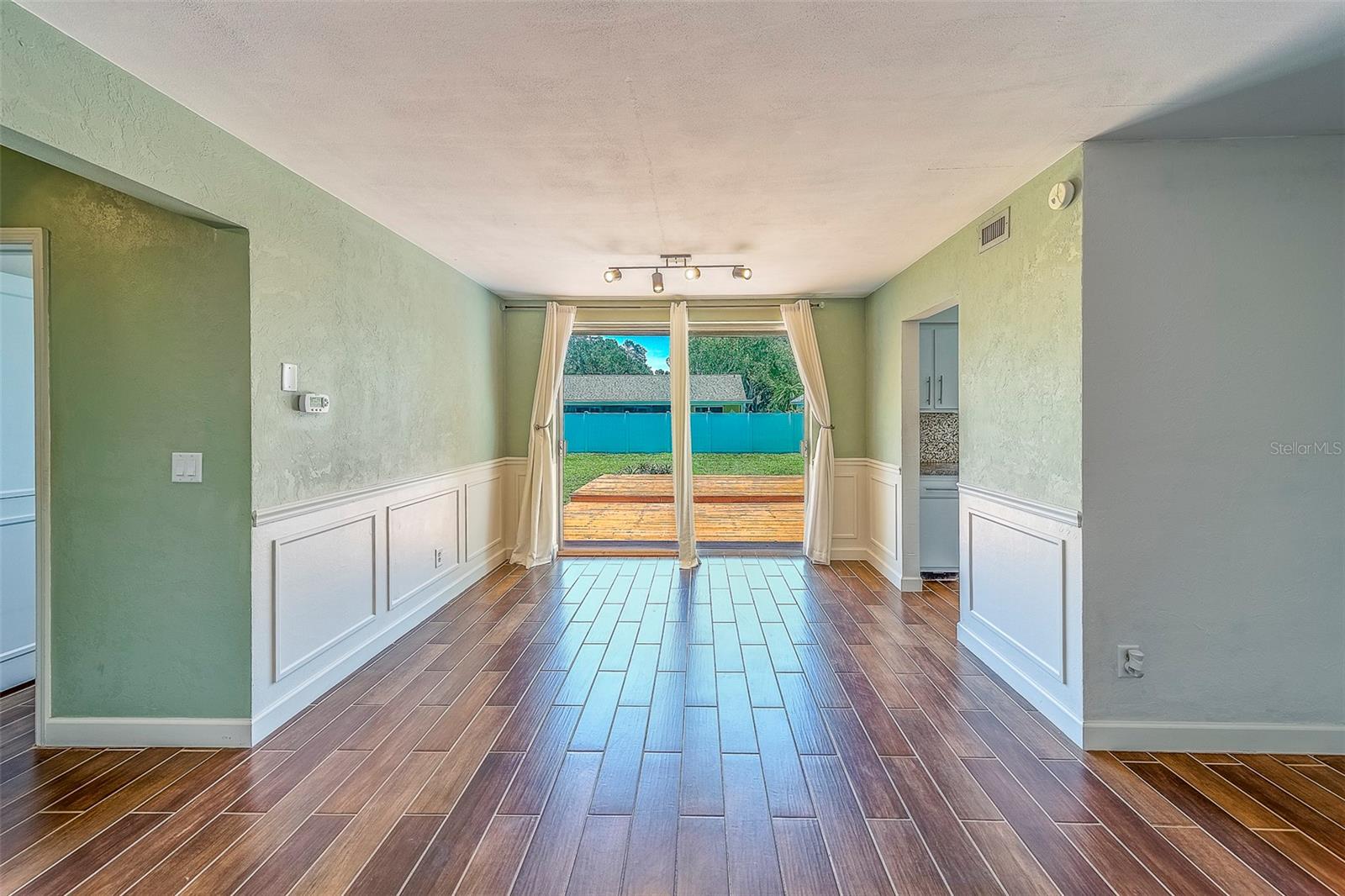 Image 8 of 62 For 2123 Indigo Drive