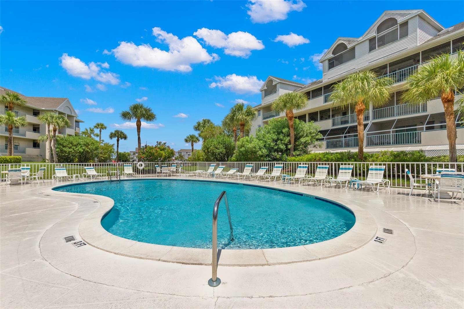 Image 15 of 27 For 5567 Sea Forest Drive 323