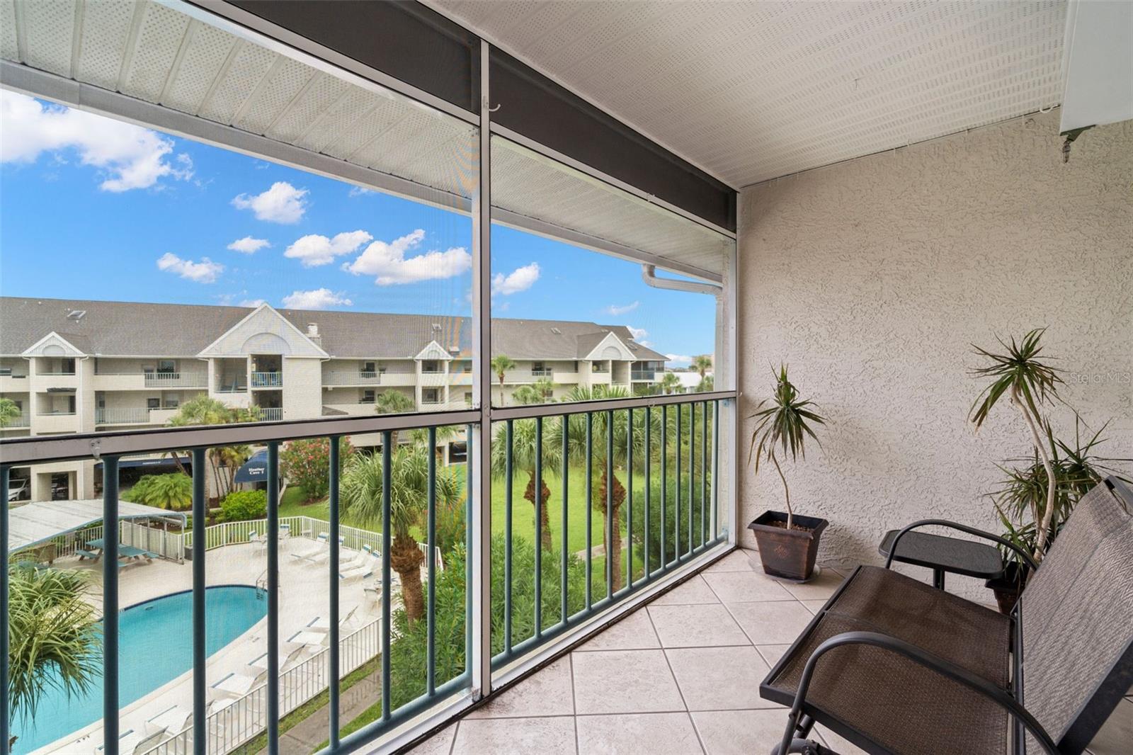 Image 17 of 27 For 5567 Sea Forest Drive 323