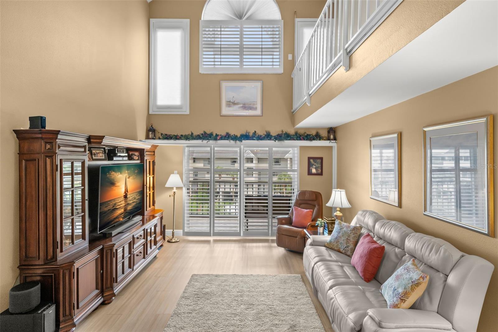 Image 20 of 27 For 5567 Sea Forest Drive 323