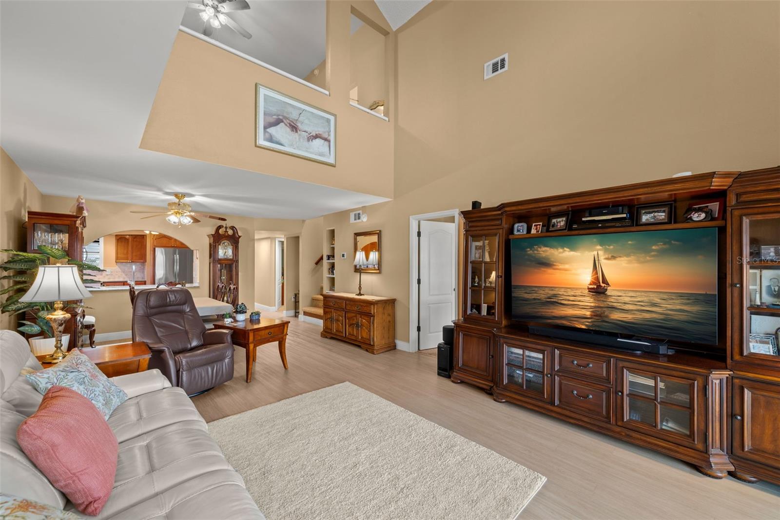 Image 22 of 27 For 5567 Sea Forest Drive 323