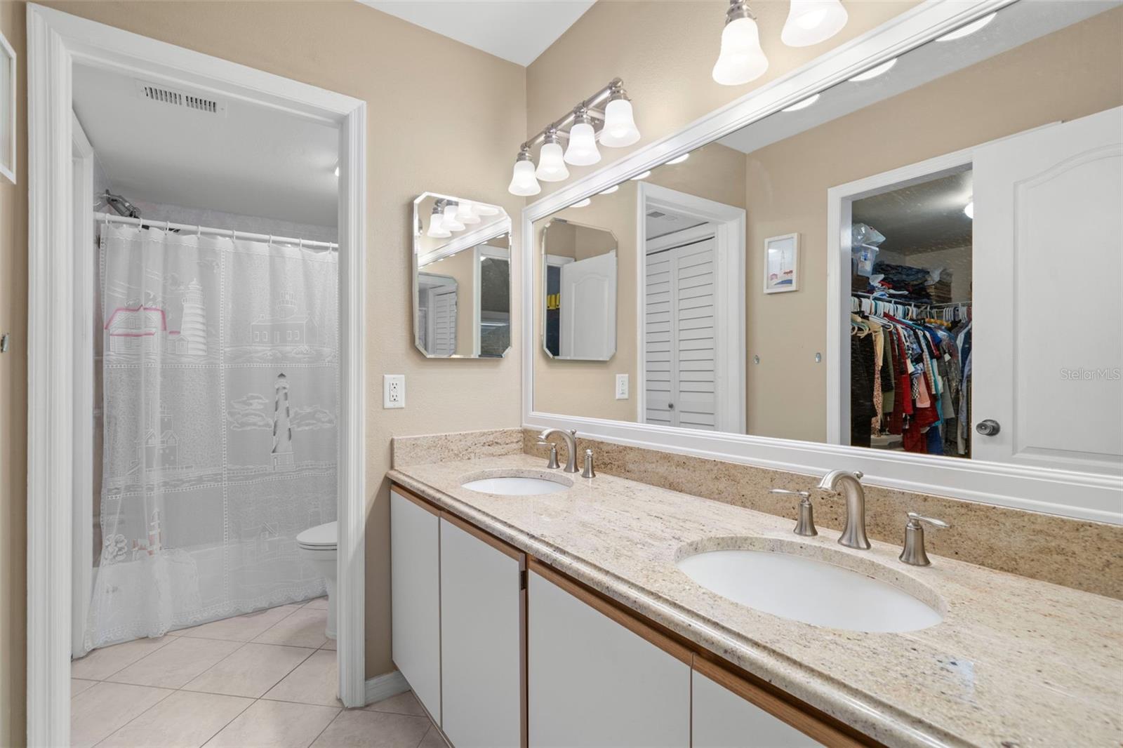 Image 6 of 27 For 5567 Sea Forest Drive 323