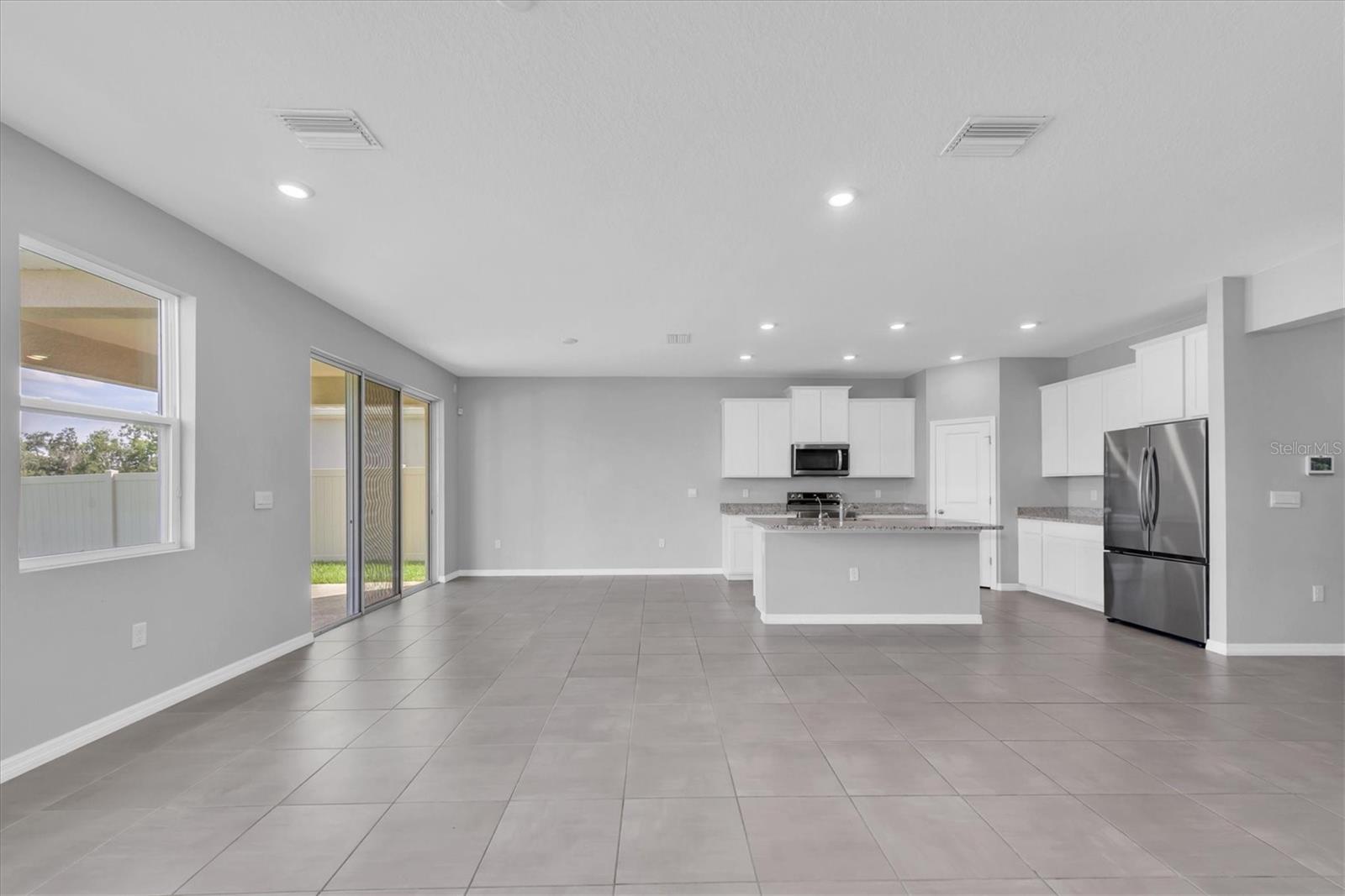 Image 12 of 50 For 16972 Oval Rum Drive
