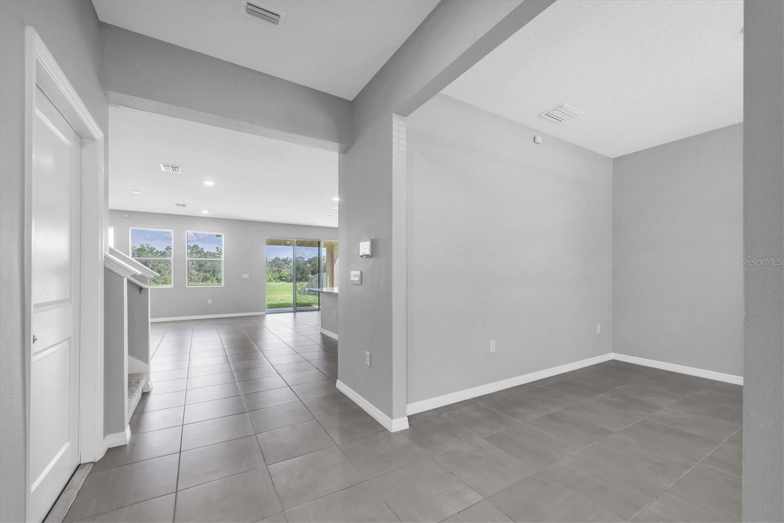 Image 15 of 50 For 16972 Oval Rum Drive