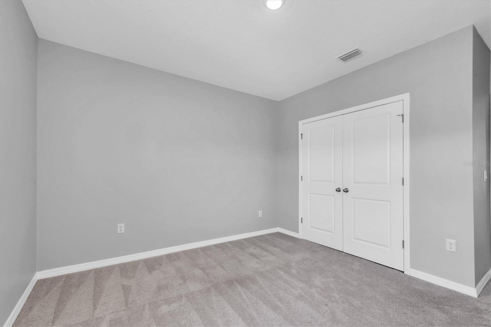 Image 30 of 50 For 16972 Oval Rum Drive
