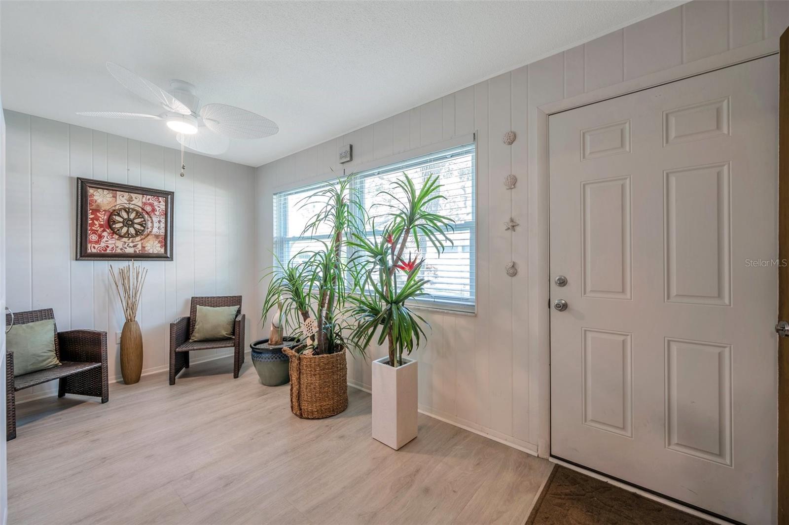 Listing photo id 22 for 11200 102nd Avenue 119