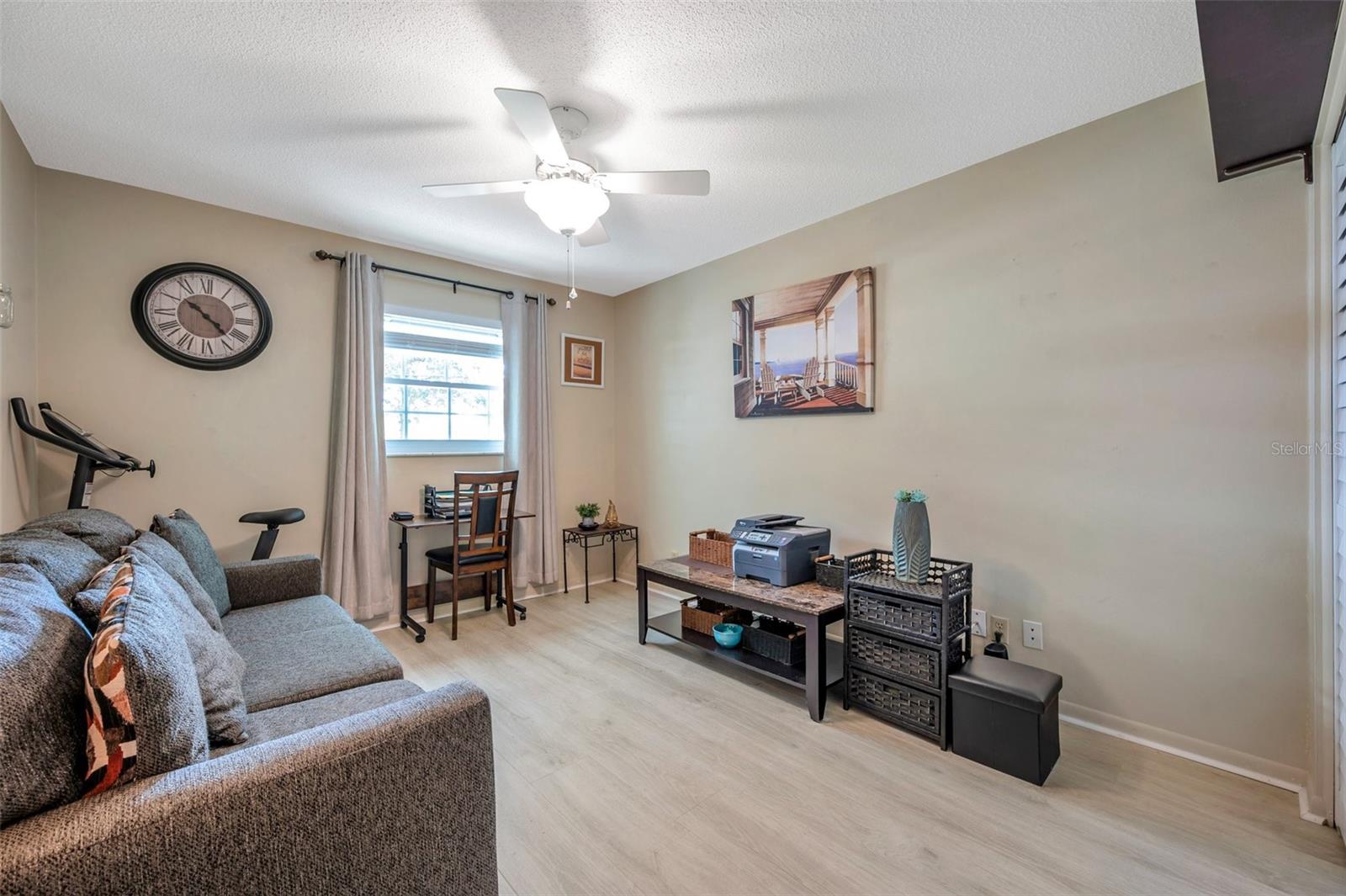 Listing photo id 28 for 11200 102nd Avenue 119