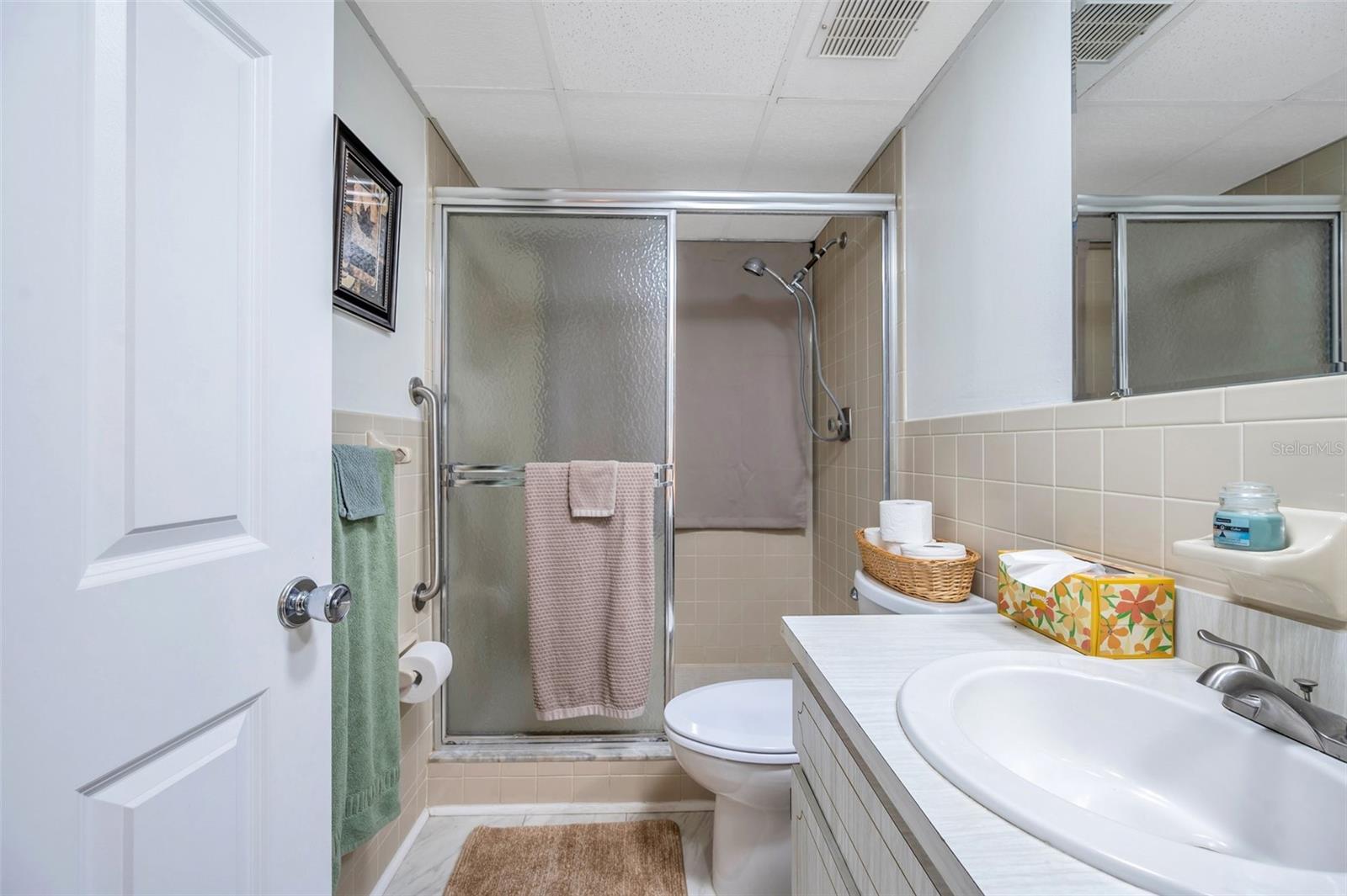 Listing photo id 34 for 11200 102nd Avenue 119