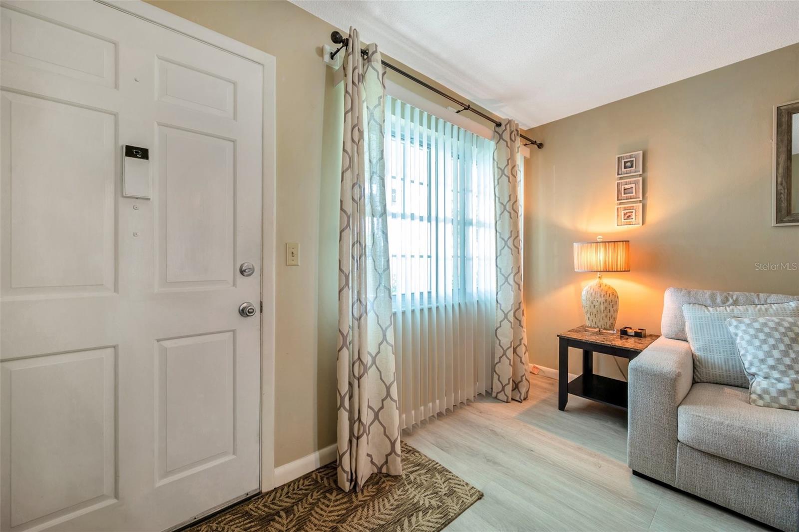 Listing photo id 46 for 11200 102nd Avenue 119