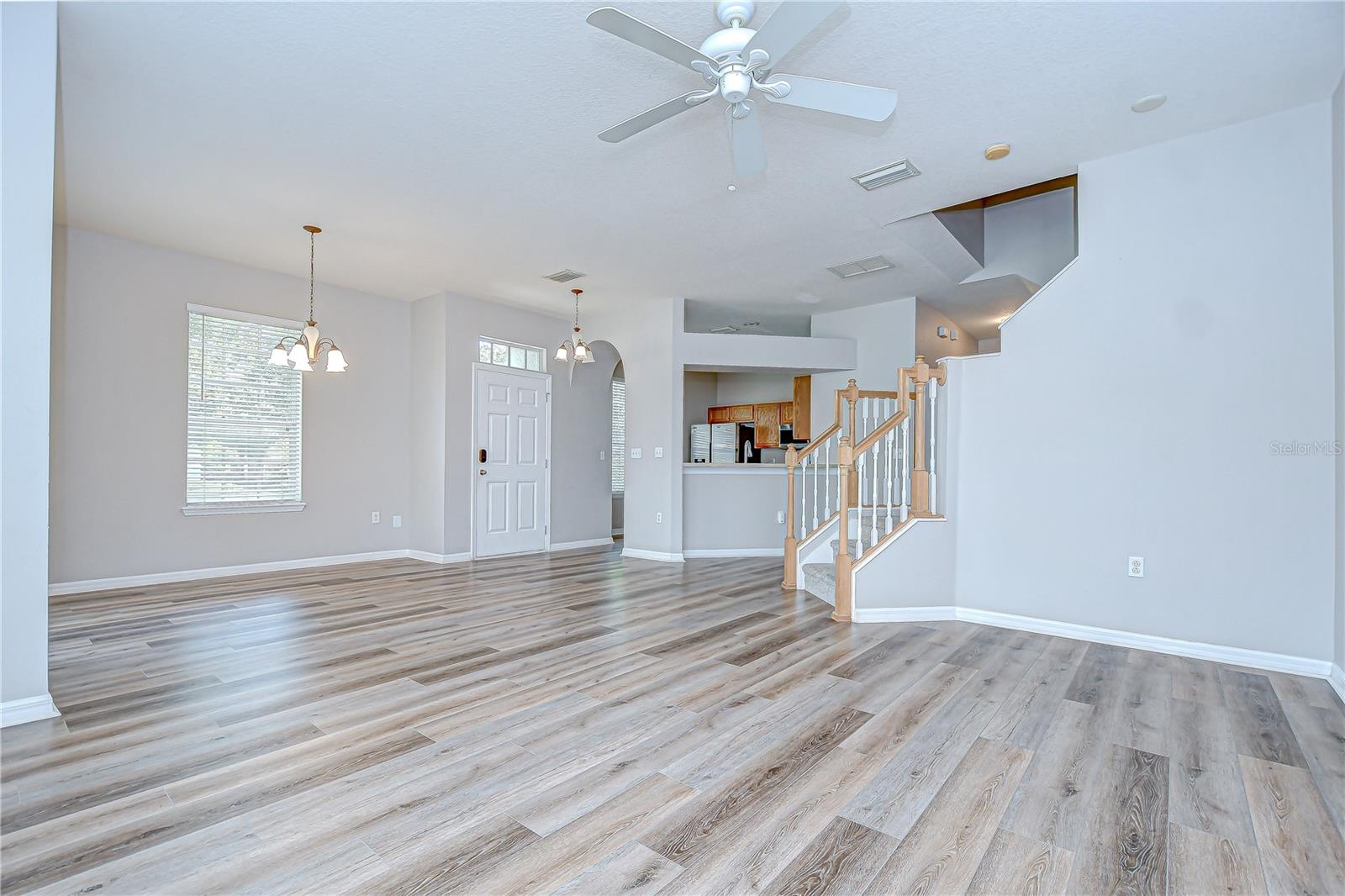 Image 14 of 43 For 5144 Blue Roan Way