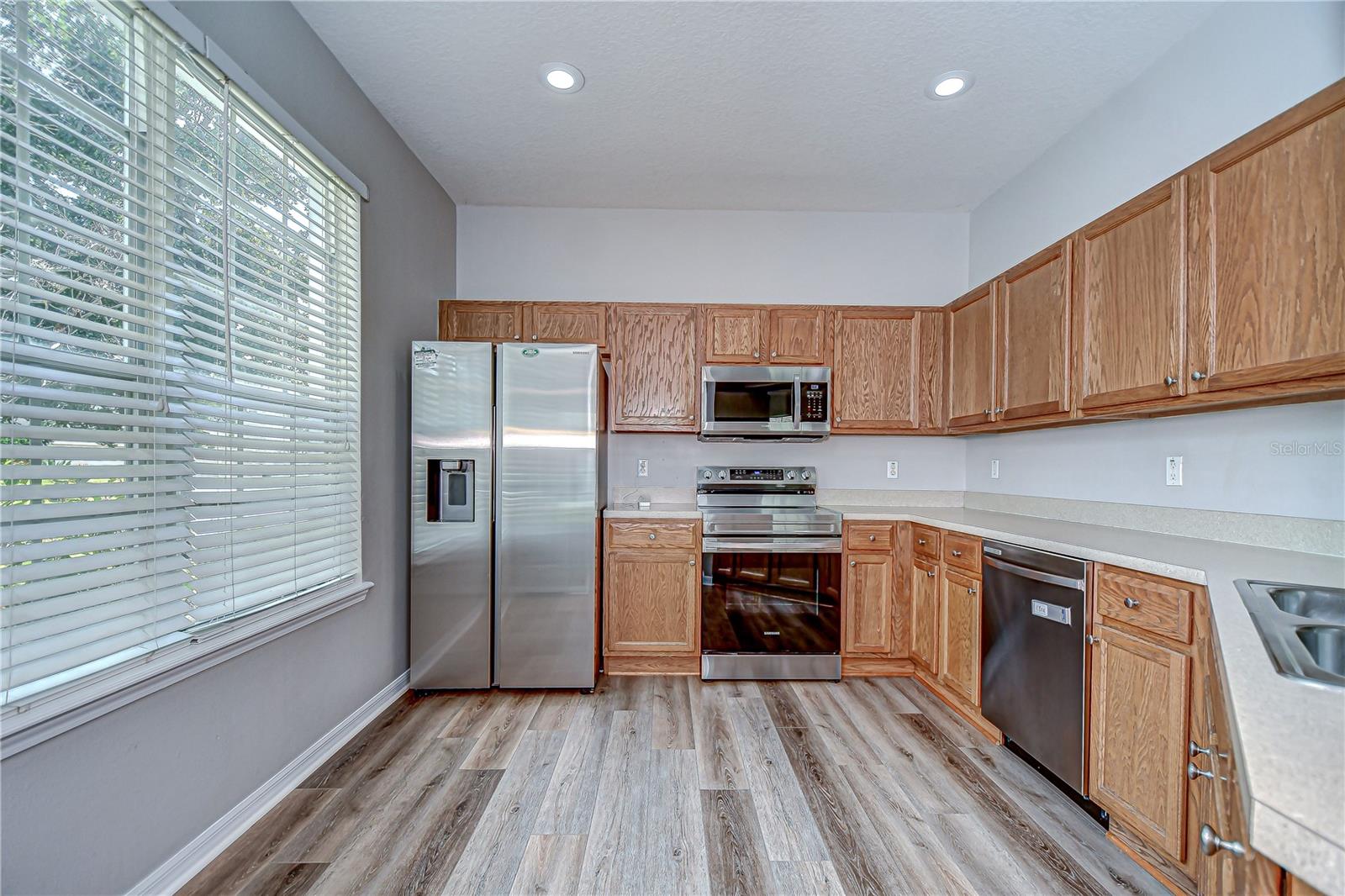 Image 15 of 43 For 5144 Blue Roan Way