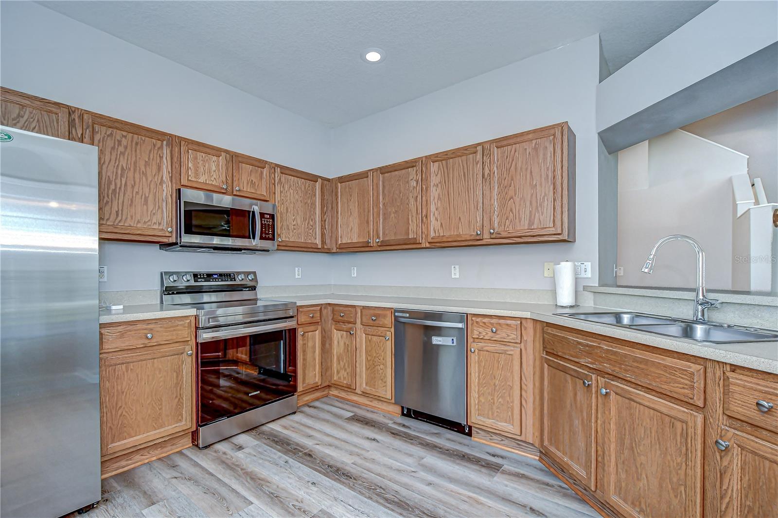 Image 16 of 43 For 5144 Blue Roan Way