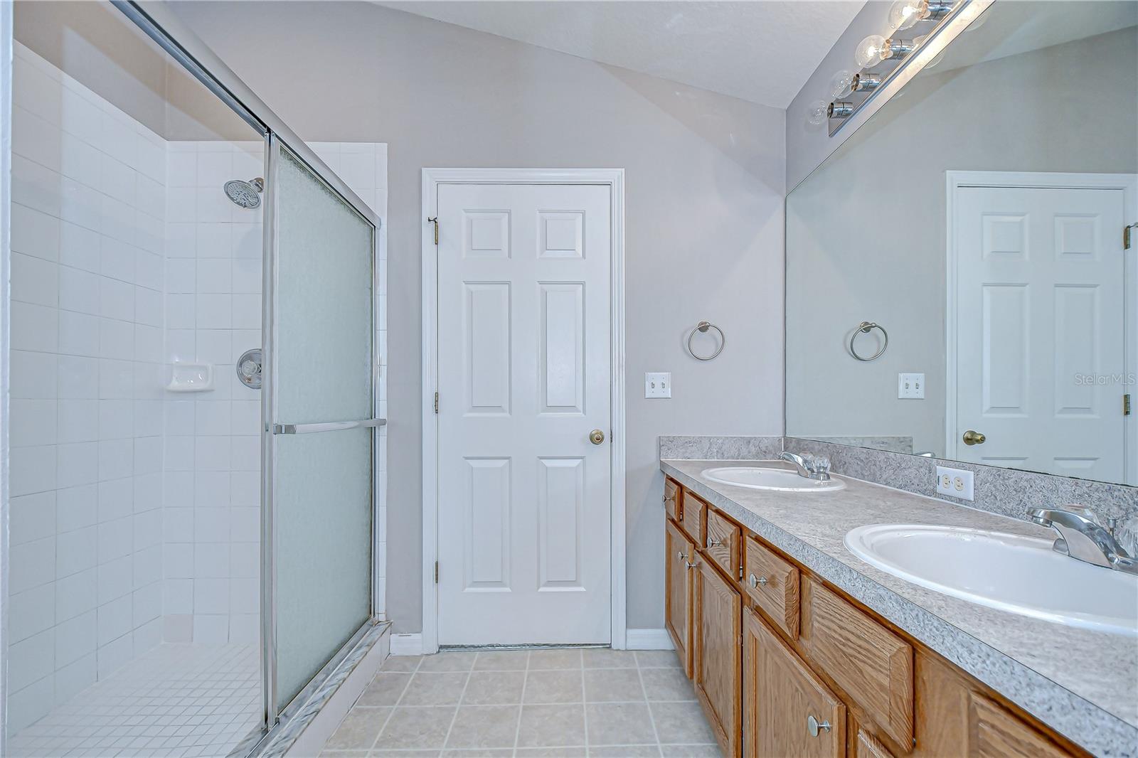 Image 28 of 43 For 5144 Blue Roan Way