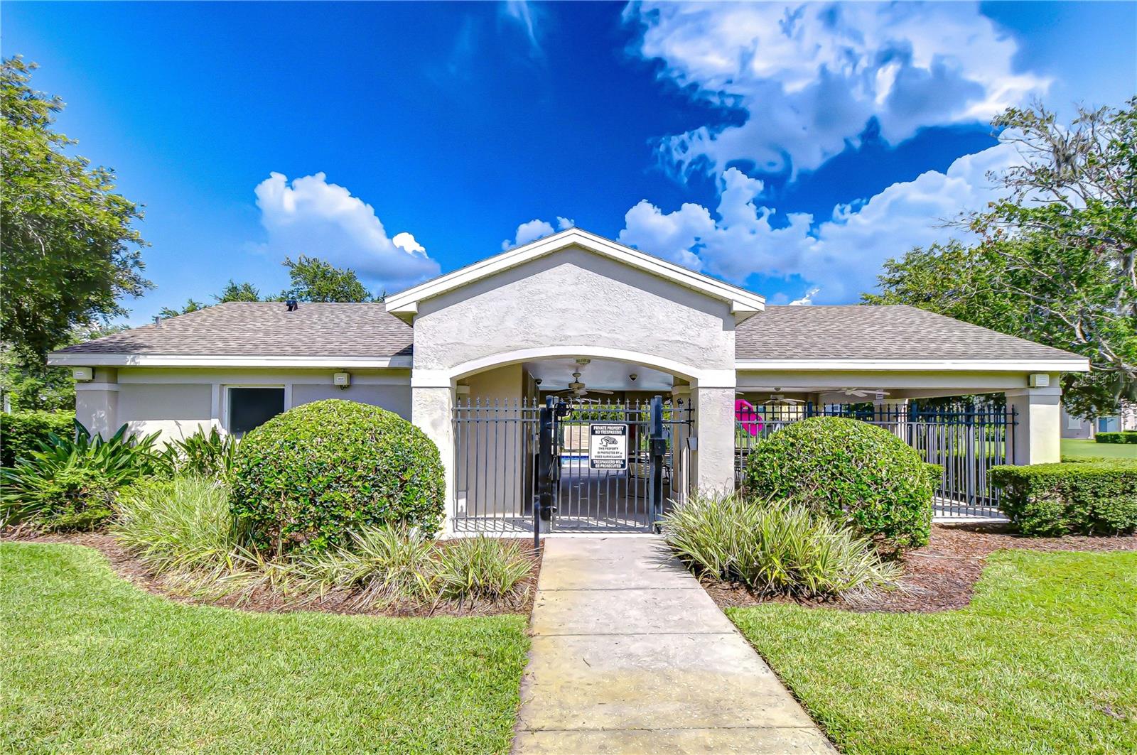 Image 37 of 43 For 5144 Blue Roan Way