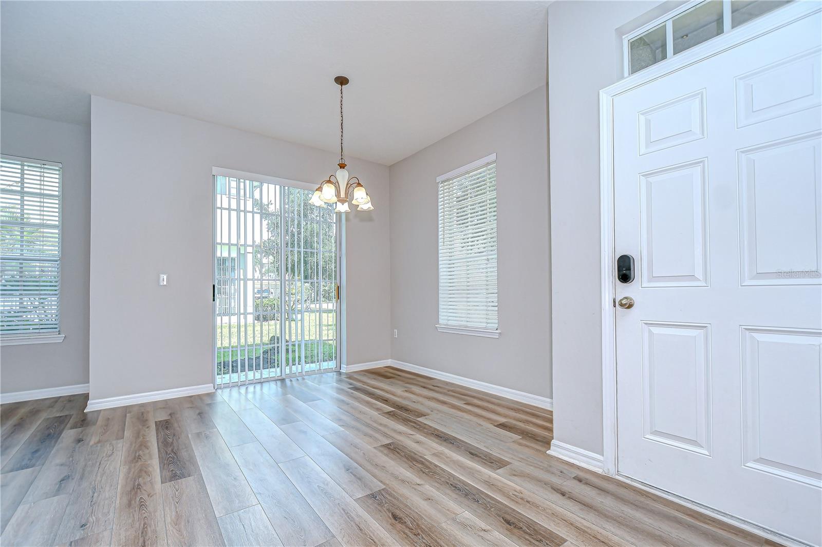 Image 9 of 43 For 5144 Blue Roan Way