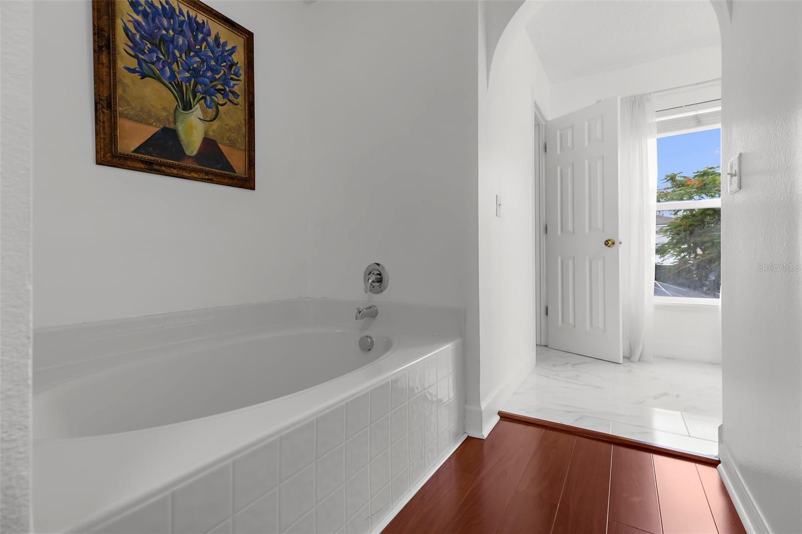 Image 42 of 74 For 2746 Heathgate Way