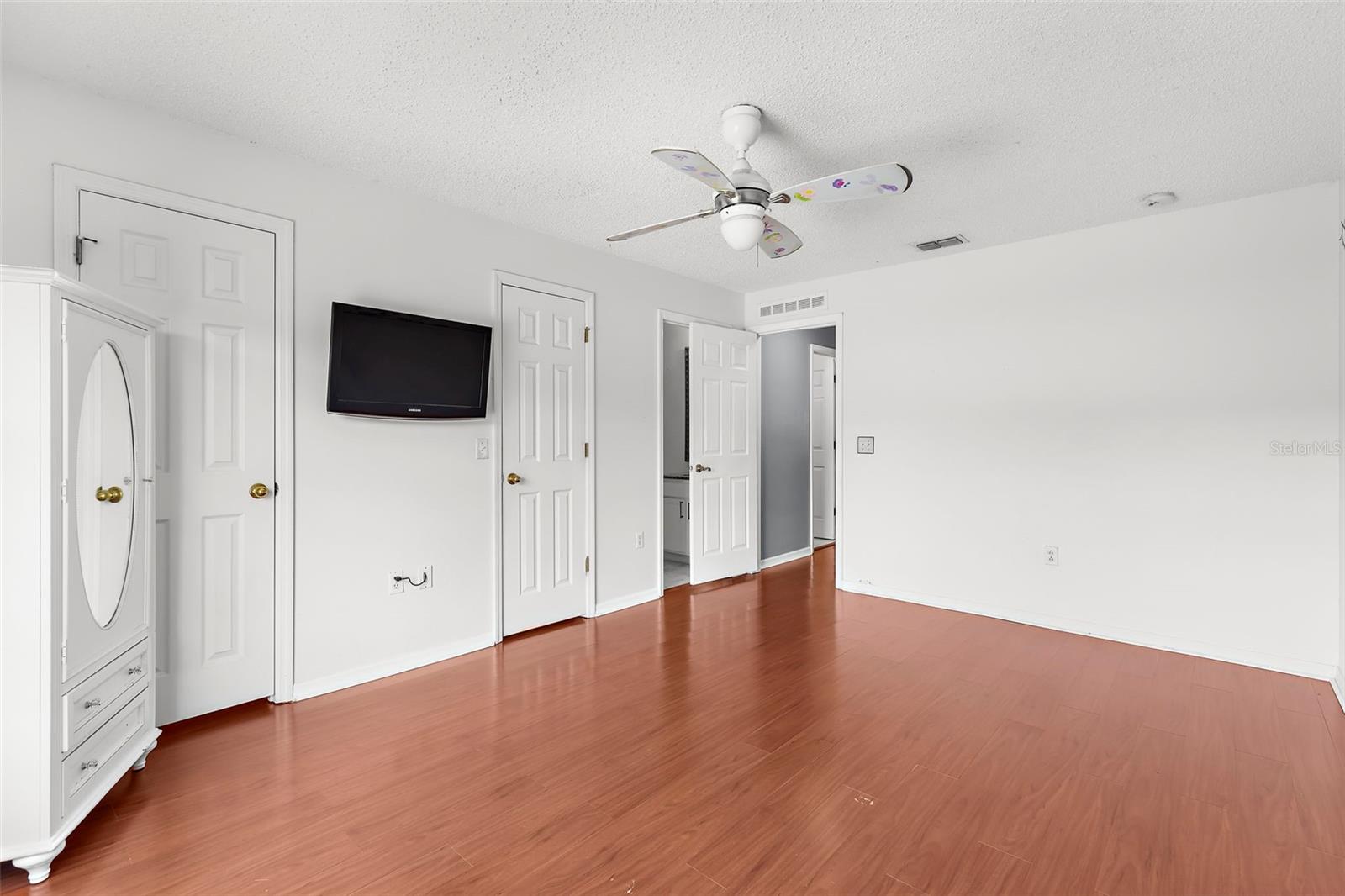 Image 54 of 74 For 2746 Heathgate Way