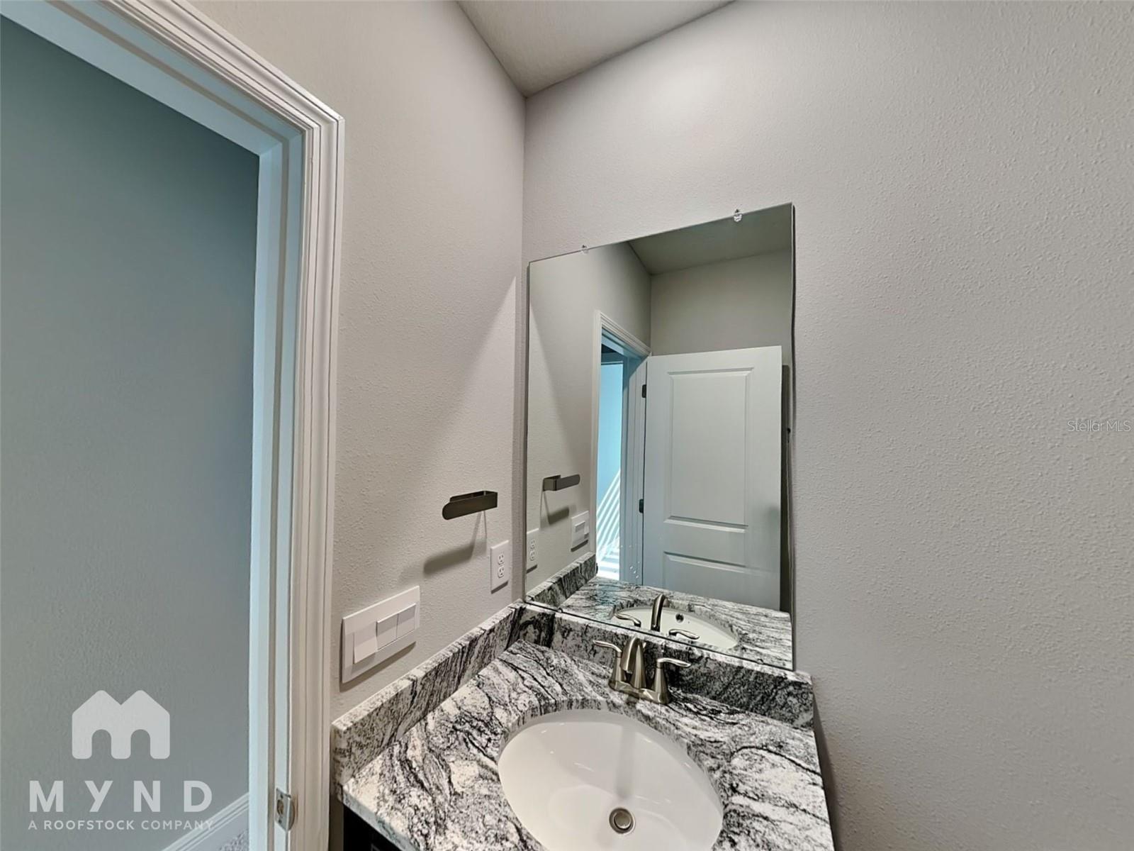 Image 14 of 36 For 2530 Chapel Oak Bend