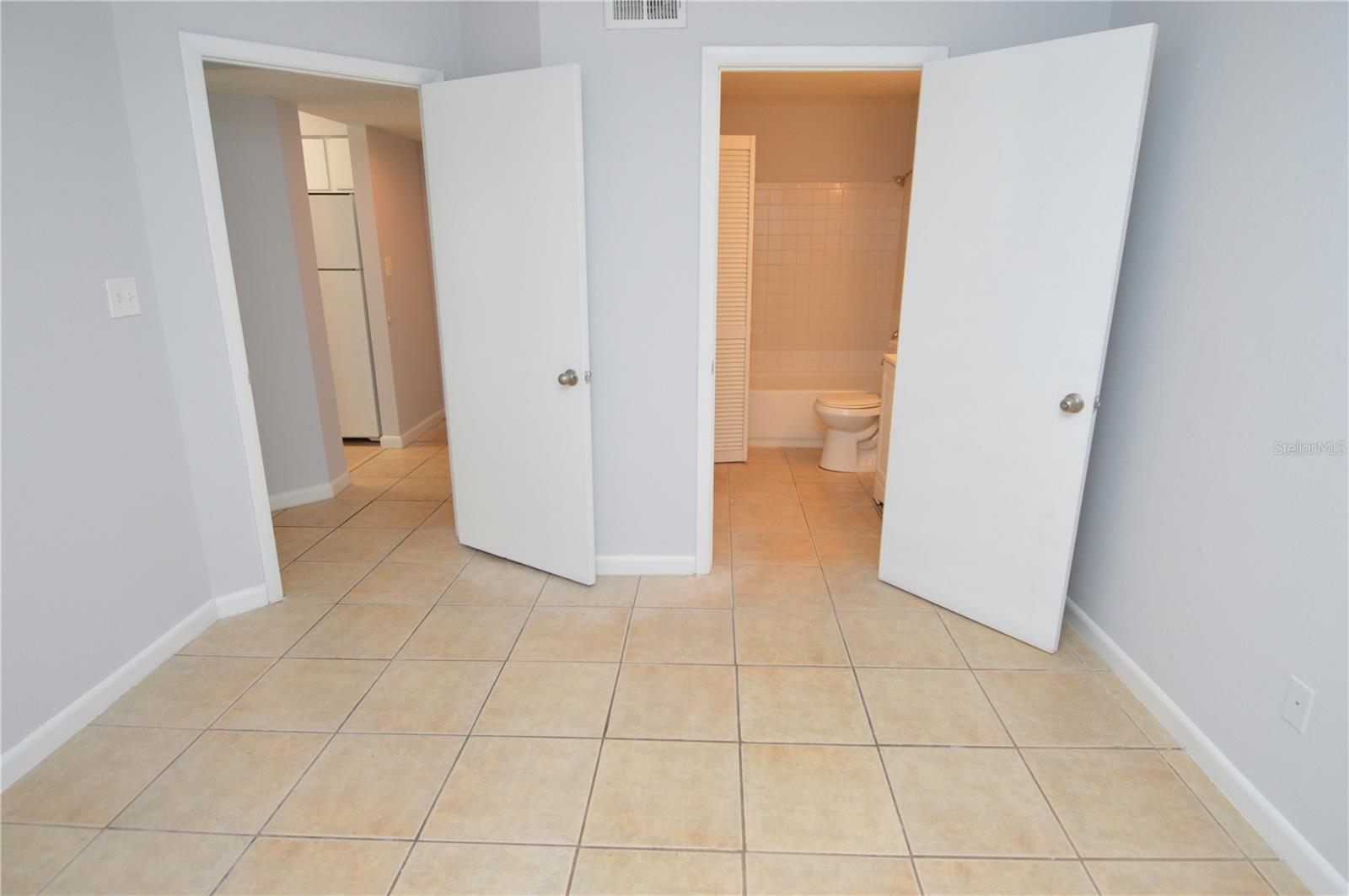 Image 26 of 87 For 8638 Fancy Finch Drive 101