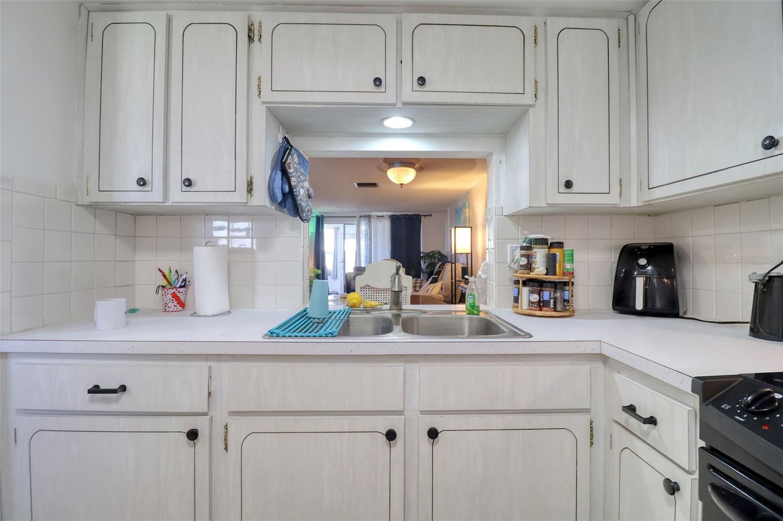 Listing photo id 8 for 4207 Touchton Place 4207
