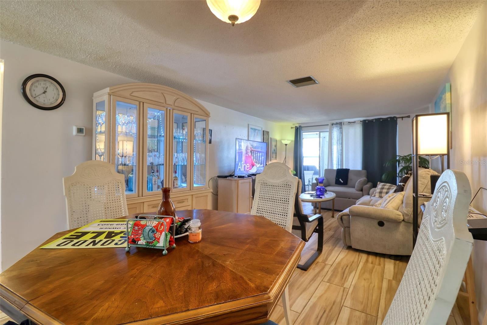 Listing photo id 10 for 4207 Touchton Place 4207