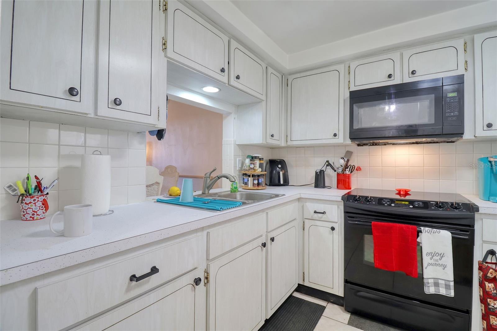 Listing photo id 6 for 4207 Touchton Place 4207