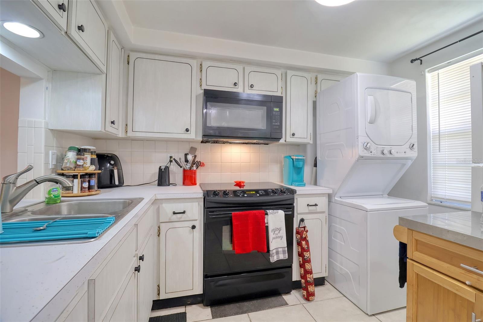 Listing photo id 7 for 4207 Touchton Place 4207