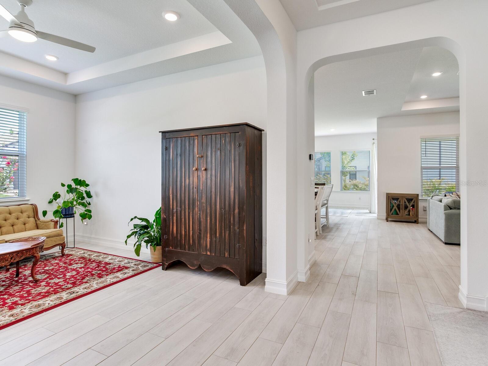 Listing photo id 20 for 6057 Marsh Trail Drive