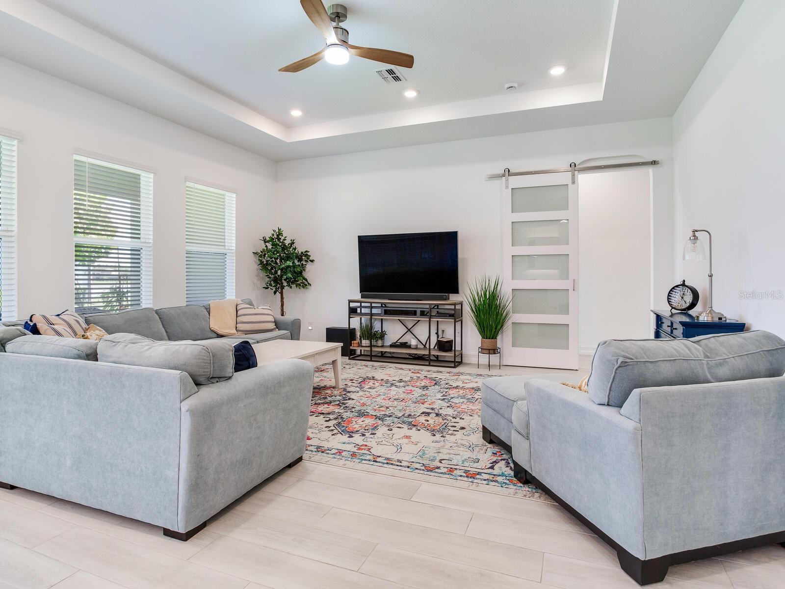 Listing photo id 23 for 6057 Marsh Trail Drive