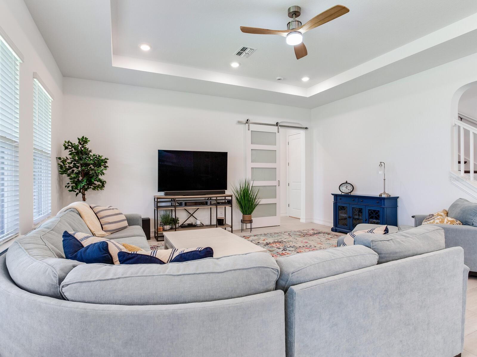 Listing photo id 24 for 6057 Marsh Trail Drive