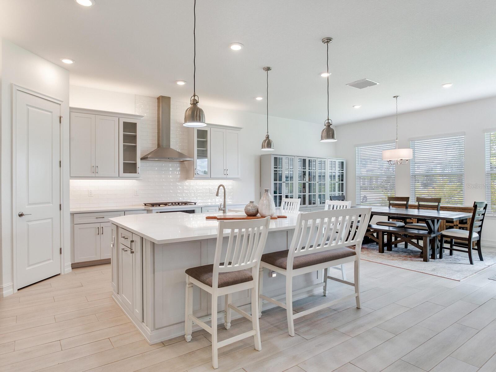 Listing photo id 29 for 6057 Marsh Trail Drive